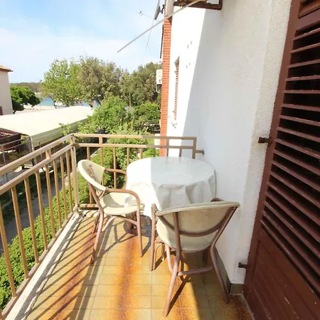 In - Insel Krk 54382 Guest house 3*